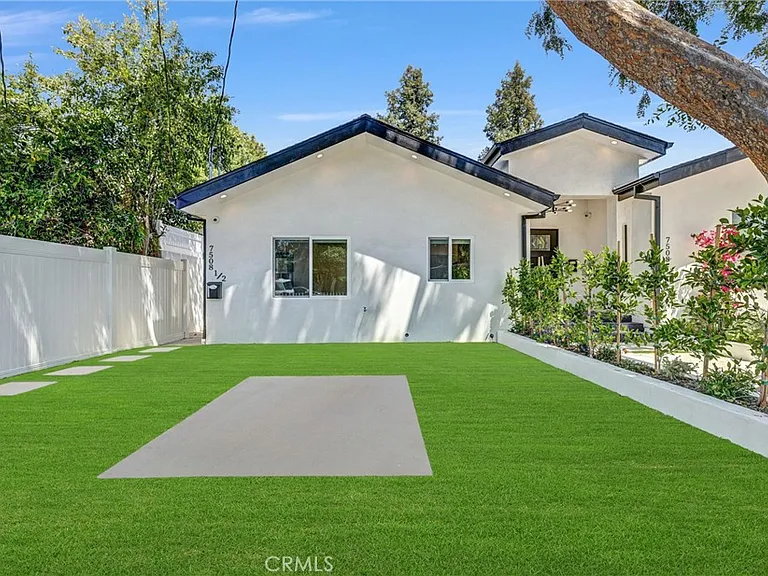 7508 1/2 Claire Ave — Photo 13