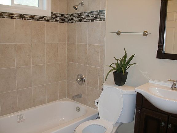 5th image of 37 Ottawa Ave