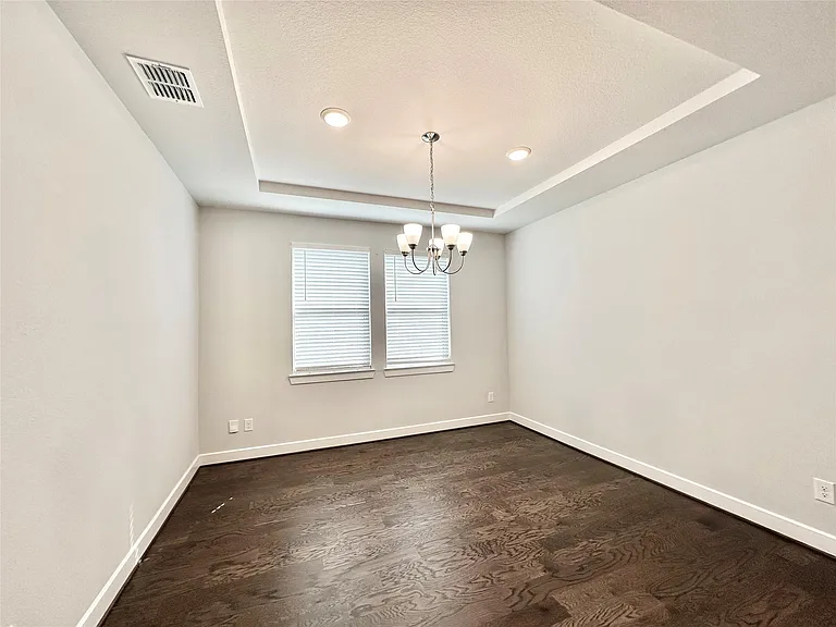 9218 Rocking Plain Ln — Photo 6