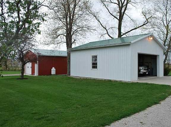 4th image of 3848 County Road 11