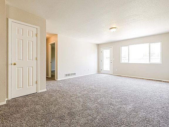 3rd image of 3819 Dry Gulch Rd