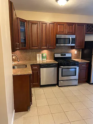 Rented by Argy Realty Inc | media 26