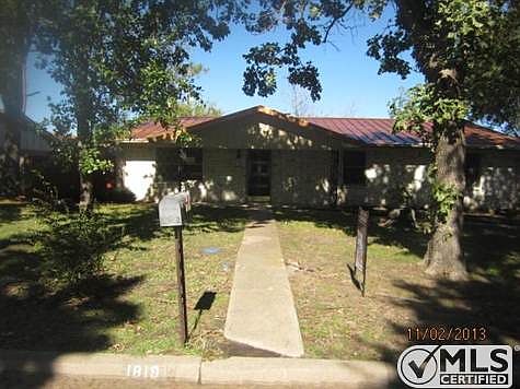 1st image of 1819 Trailview Dr