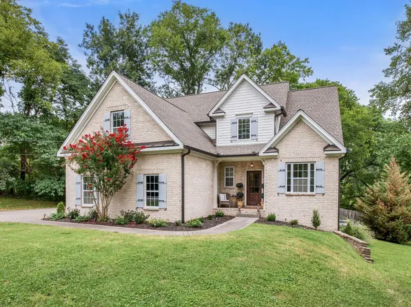 2929 Western Hills Dr, Nashville, TN 37214