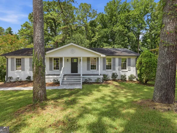 3300 S Whisper Dr, Douglasville, GA 30135