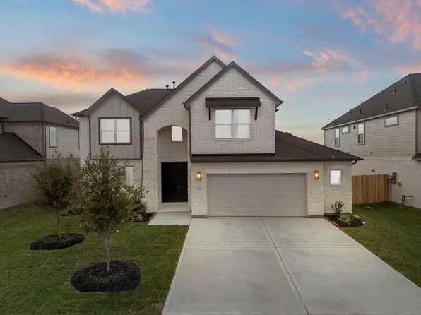 4514 Whisperwood Dr, Rosenberg, TX 77471