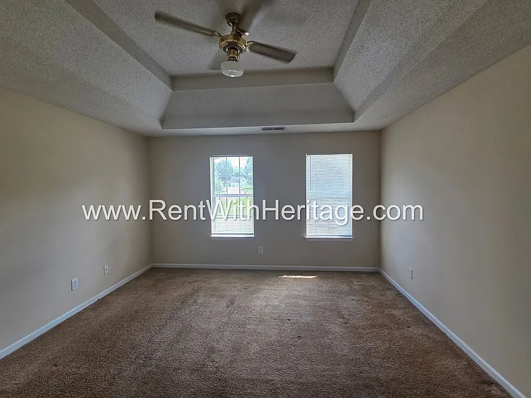 6535 Manor Creek Dr — Photo 24