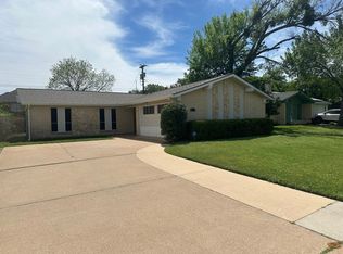 606 Pin Oak Dr, Irving, TX 75060