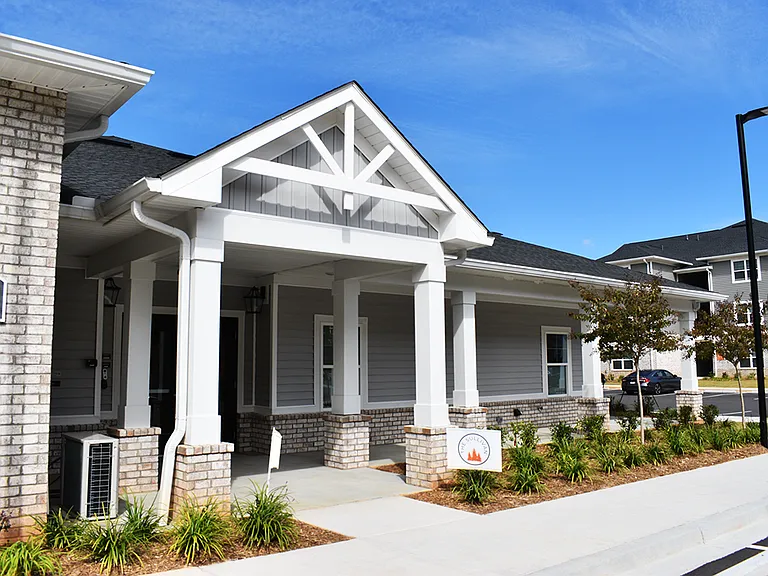 The Sullivan Apartments — Photo 33