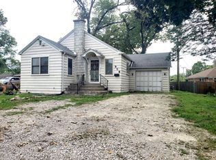 908 Maplecrest St, Joliet, IL 60432