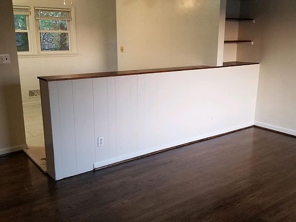 2nd image of 349 Crestline Cir NW