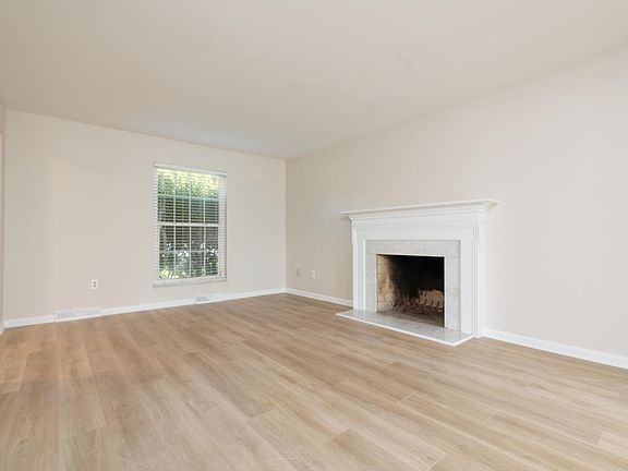 4th image of 51 Mimosa Dr #35