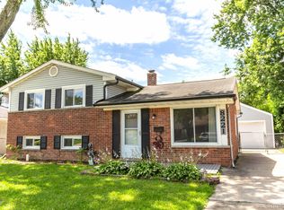 8221 Carrousel Blvd, Westland, MI 48185