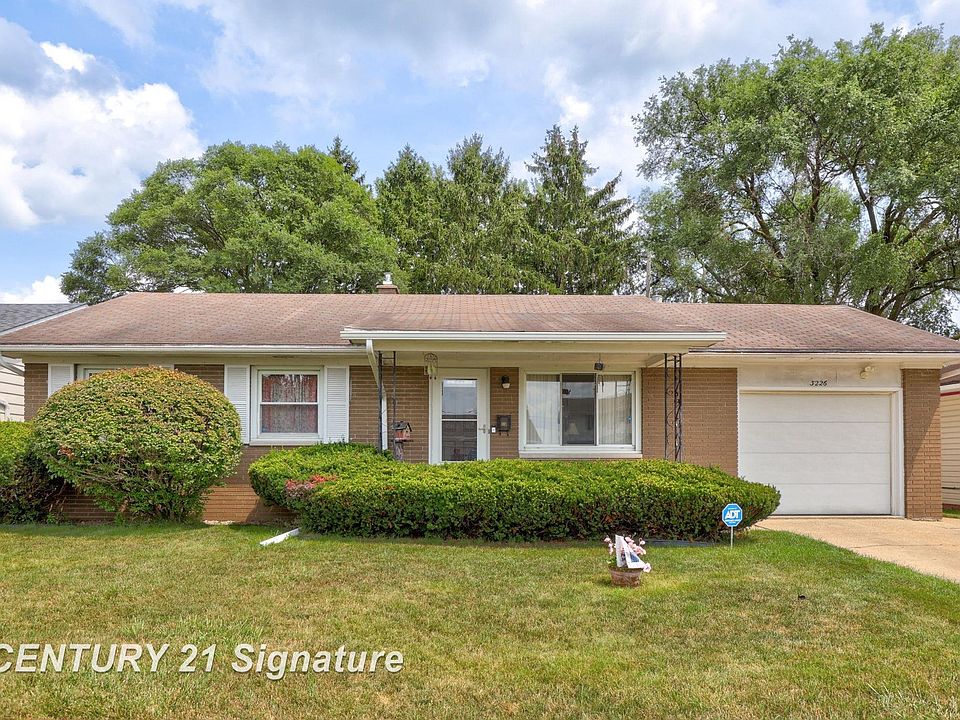 1st image of 3226 S Auburn Dr