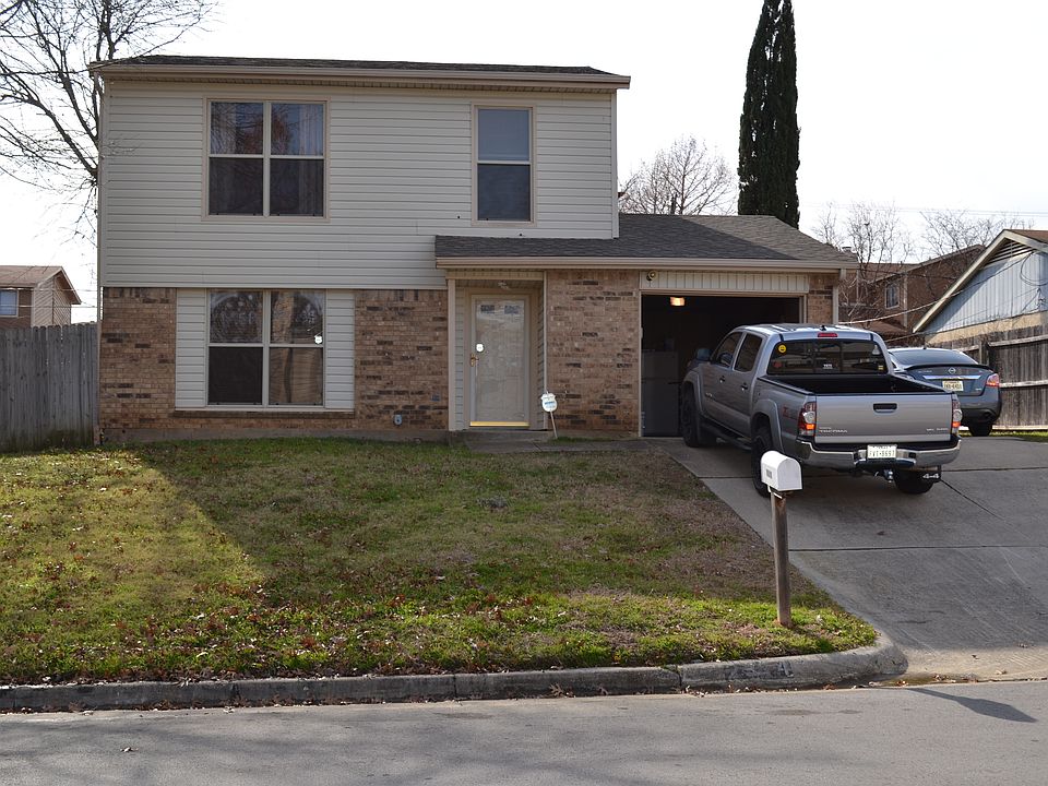 1st image of 2314 Foxcroft Ln