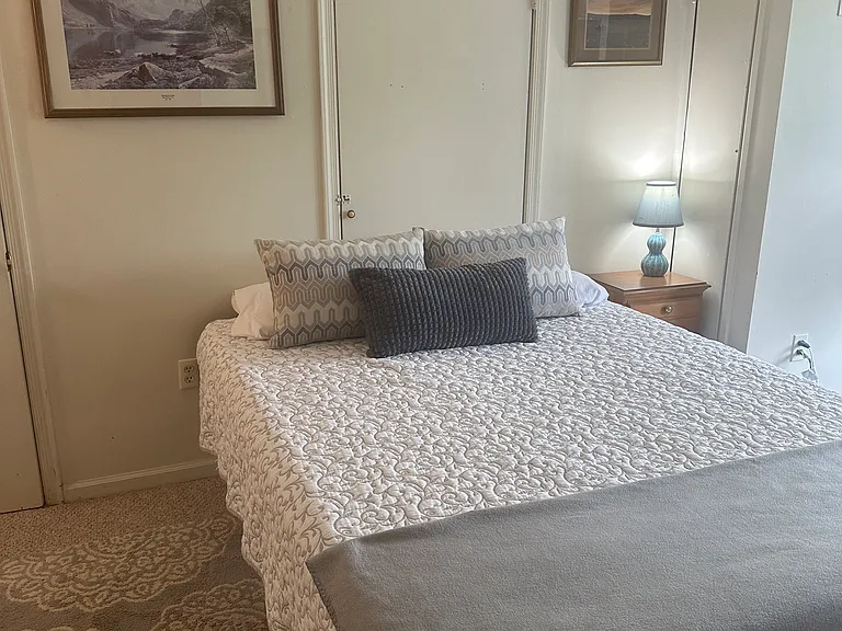 526 King George Ave SW #4 — Photo 8