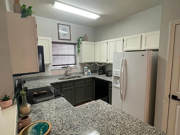 3rd image of 7088 Majestic Blvd