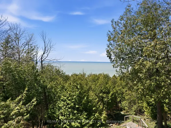 82431 Golf Course Rd, Ashfield Colborne Wawanosh, ON N7A 3Y3