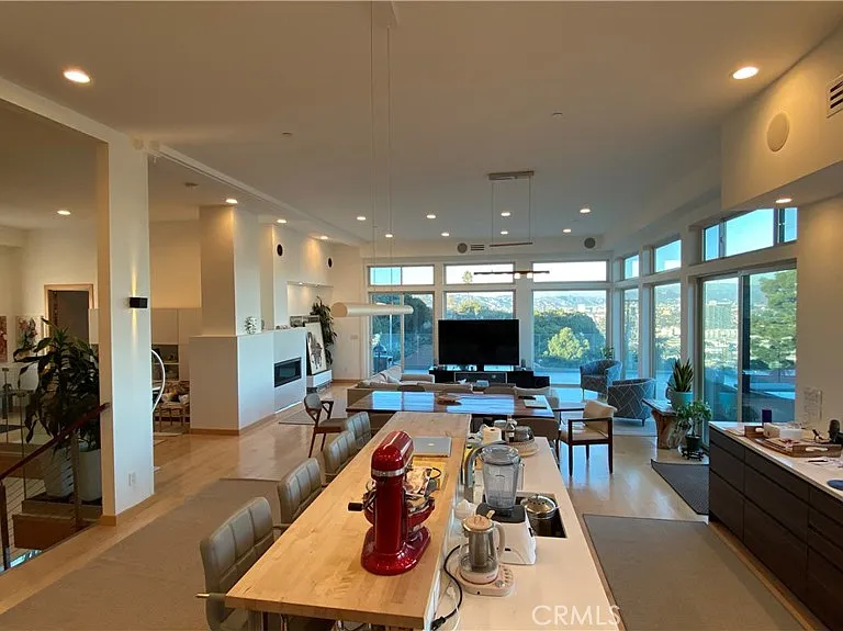 7015 Wrightcrest Dr — Photo 7