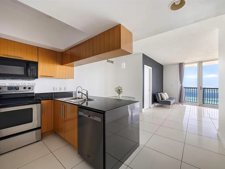 1750 N Bayshore Dr #3801 — Photo 6