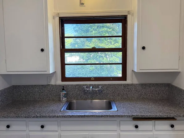 887 Lorna Dr, Glen Ellen, CA 95442
