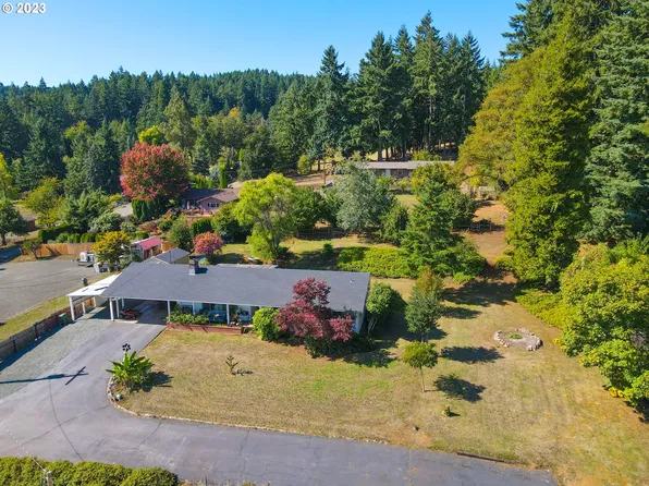 734 Eastview Dr, Cottage Grove, OR 97424