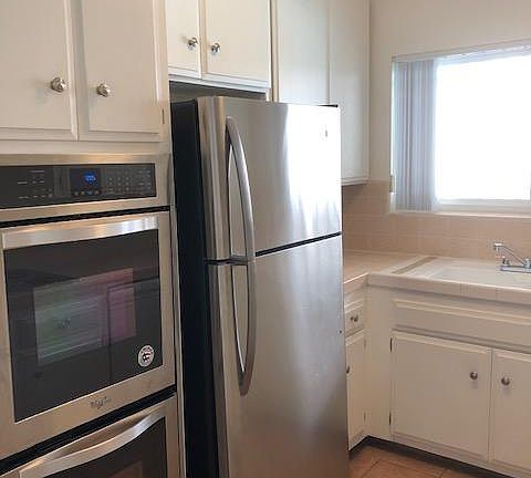 5th image of 1420 S Bedford St APT 103