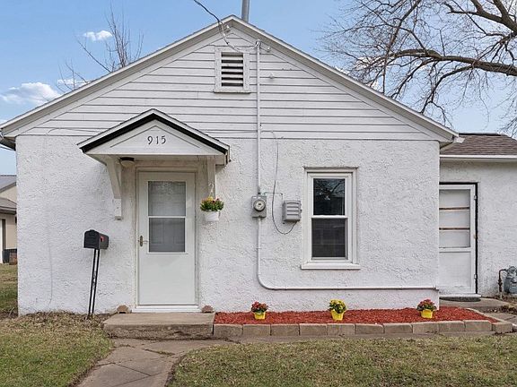 4th image of 915 Evergreen Ave
