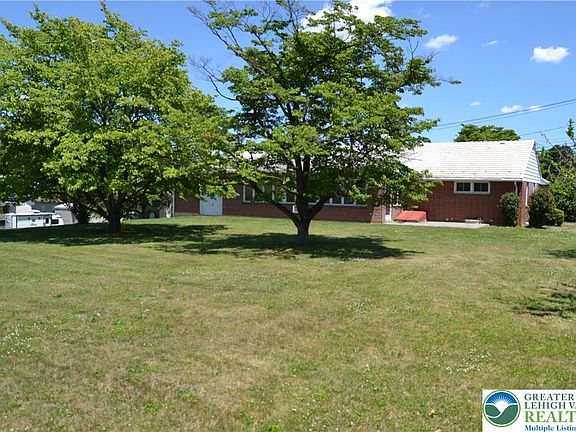 4th image of 1294 Trexlertown Rd