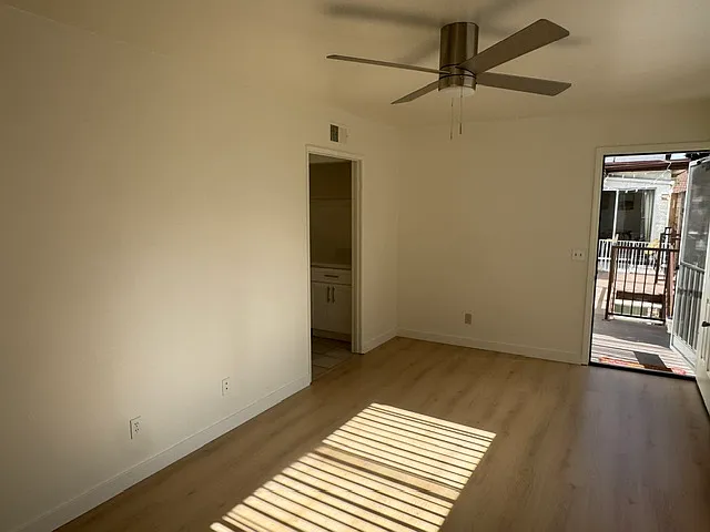 5052 Dunbar Dr #E — Photo 14