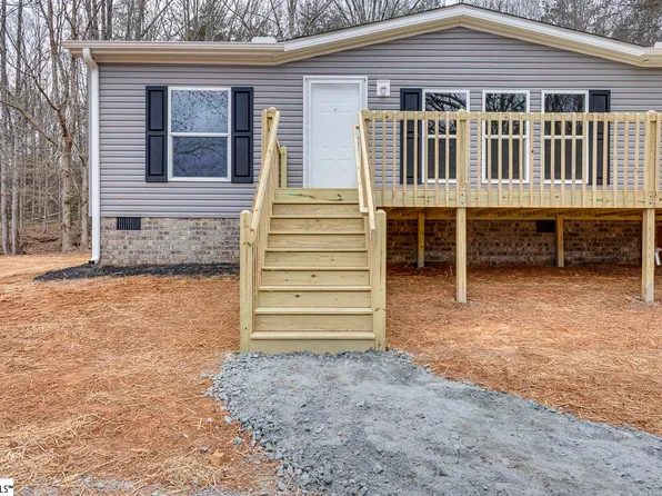 852 Black Snake Rd, Easley, SC 29640