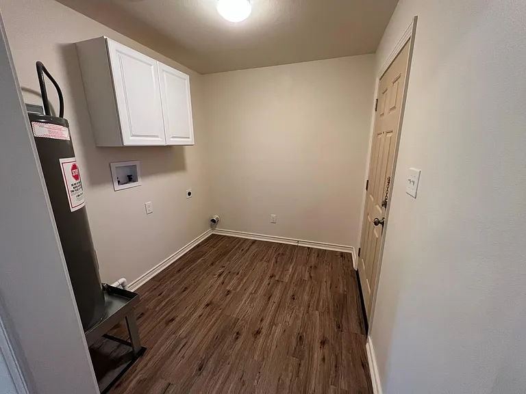 2981 Woodcock St — Photo 15