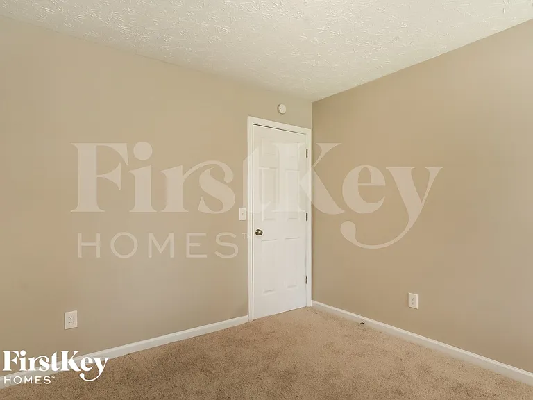 88 Ravenwood Ln — Photo 10