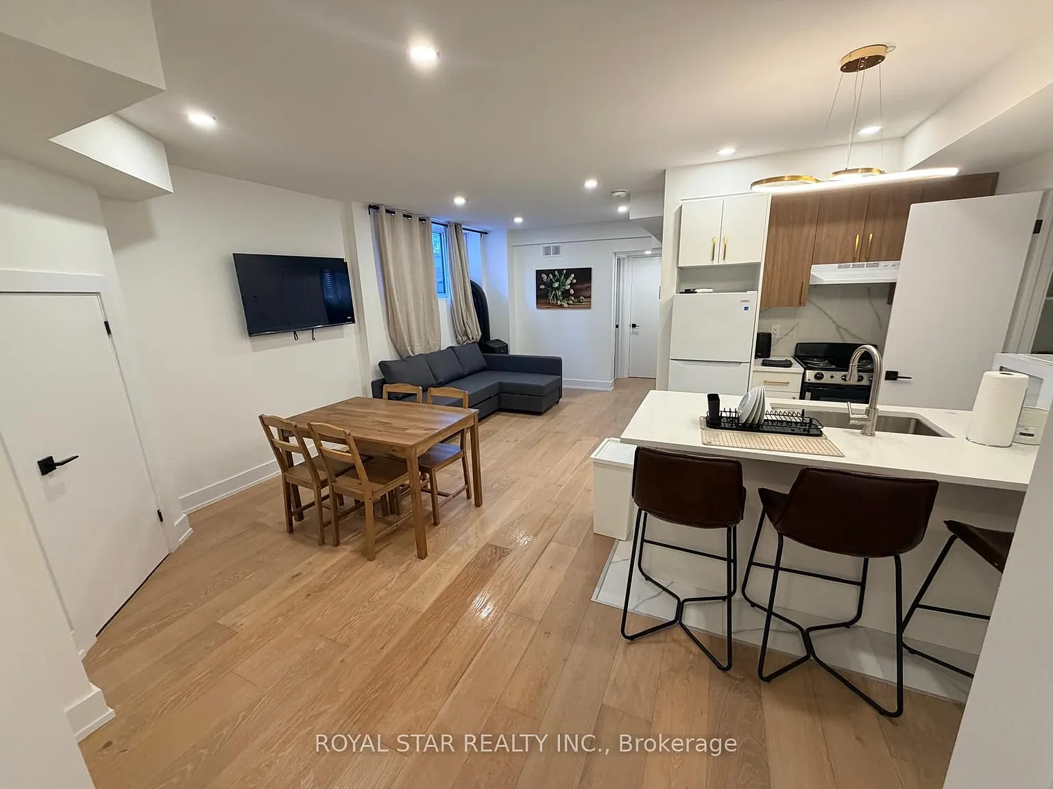 2 bed, $2,250 — Photo 4