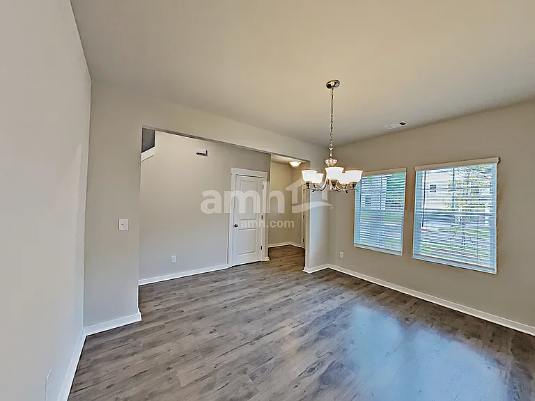 518 Camp Dr — Photo 7