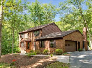 700 Lochridge Ln, Earlysville, VA 22936