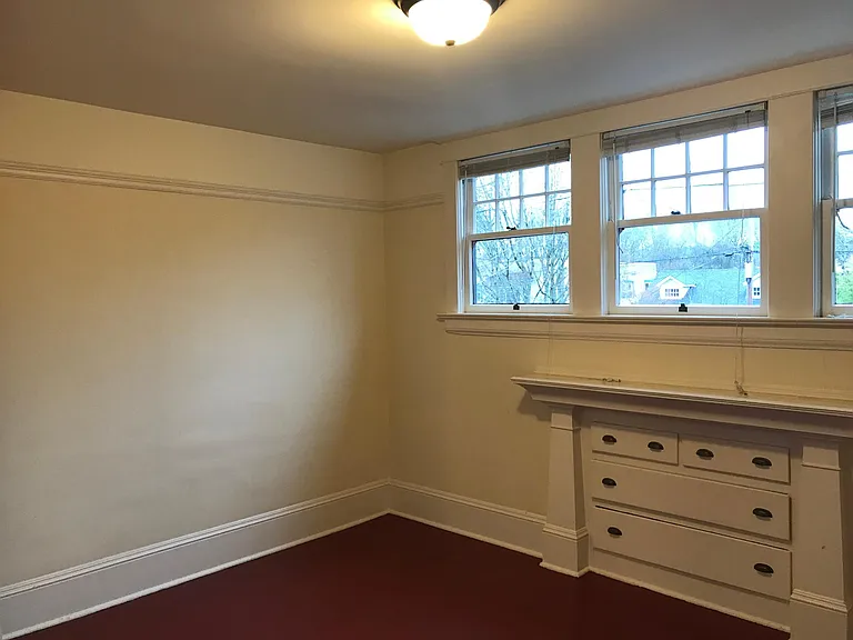2nd Floor - West Bedroom 2