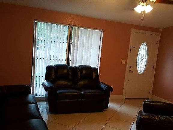 2nd image of 9709 Sunbury Ct