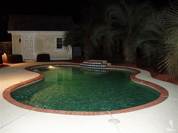 4th image of 2748 Pinecrest Drive SE