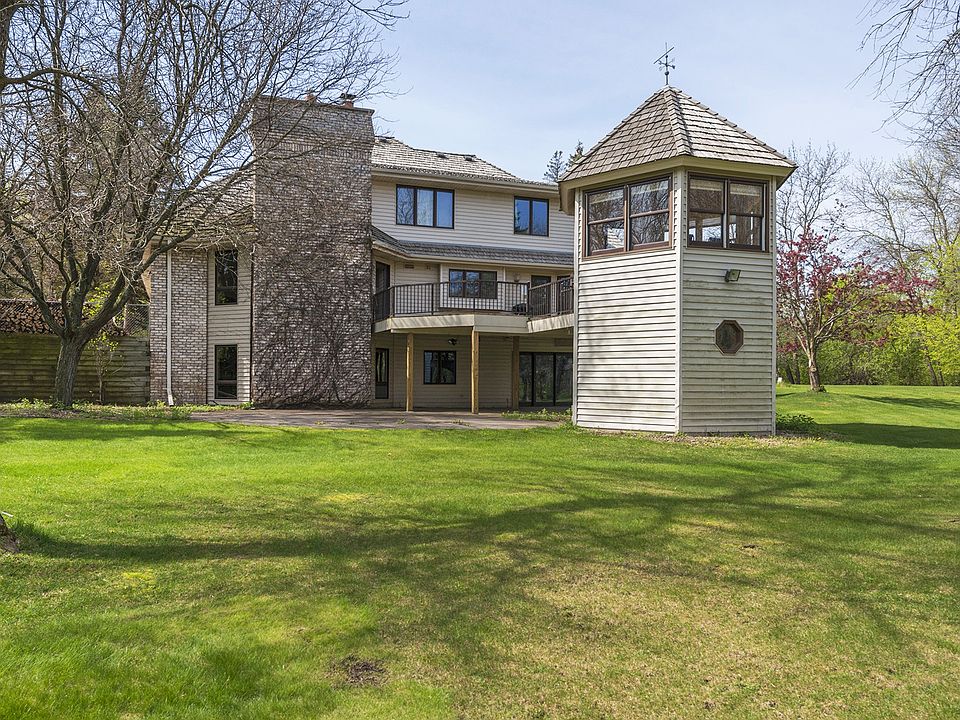 1st image of 11299 Forest Ct NE