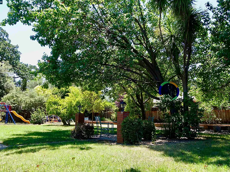 2591 Walnut Blvd #ADU — Photo 6
