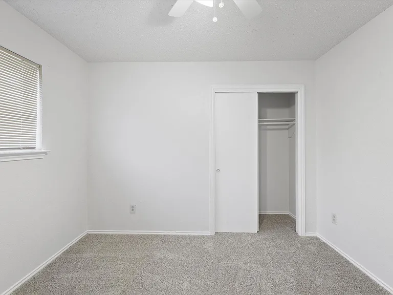 3925 Wendover Dr — Photo 13