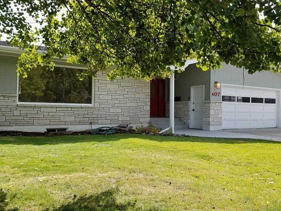 3rd image of 407 Dixon Ave