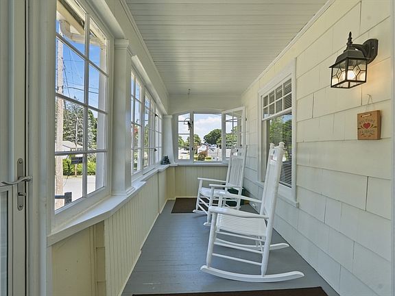 3rd image of 17 Tallawanda Dr