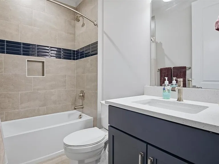 426 Midtown Way — Photo 15