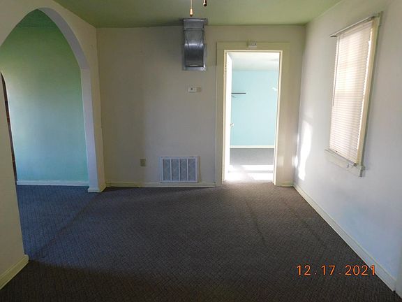 5th image of 2421 W 3rd St