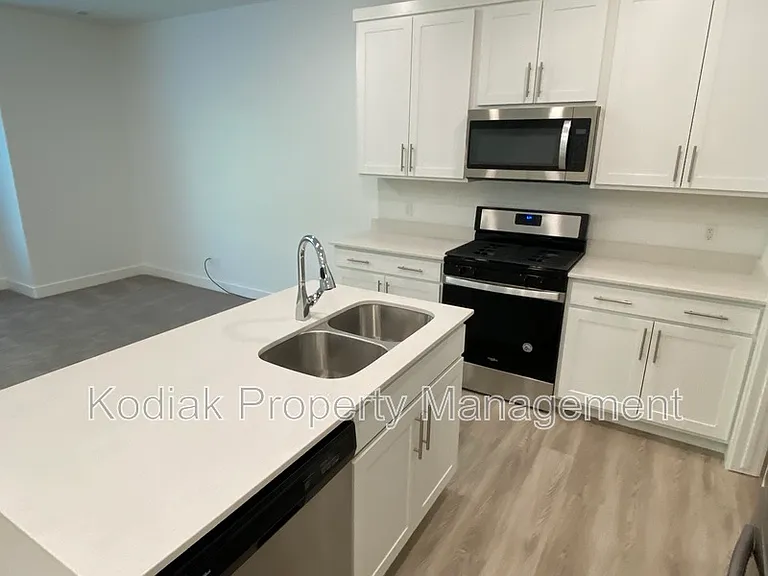 1158 N 1880 W — Photo 7