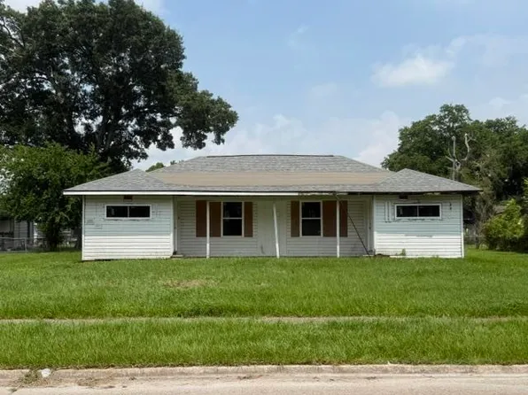 3819 Swanee St, Lake Charles, LA 70607