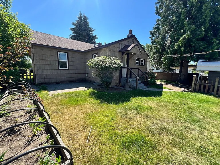 4611 N Adams St — Photo 16