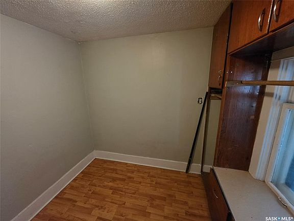 4th image of 1041 Argyle STREET